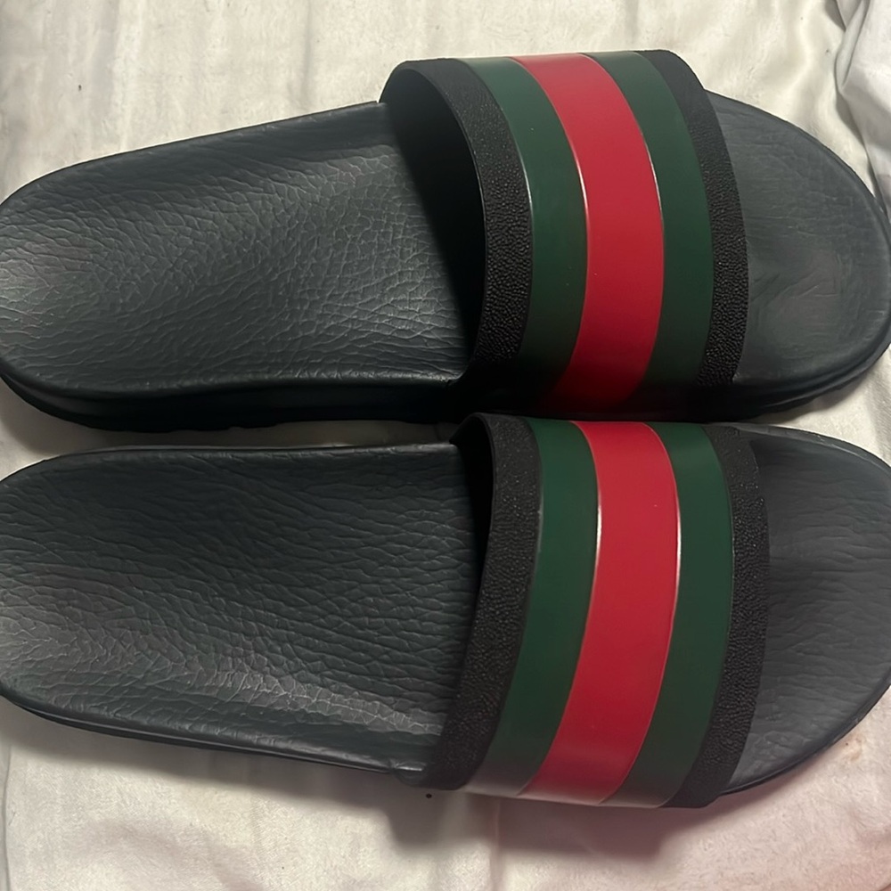 Gucci sandals flip flops